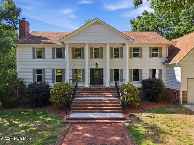108 Farmington Road, Grimesland, NC 27837