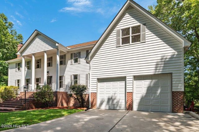 108 Farmington Road, Grimesland, NC 27837