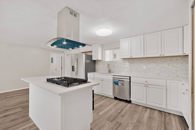 10429 San Jacinto Avenue NE, Albuquerque, NM 87112