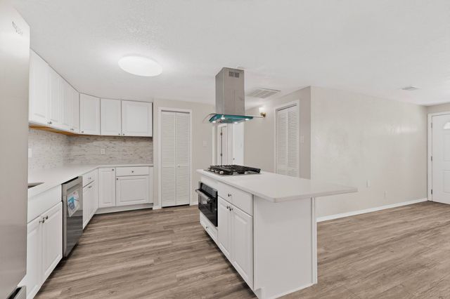 10429 San Jacinto Avenue NE, Albuquerque, NM 87112