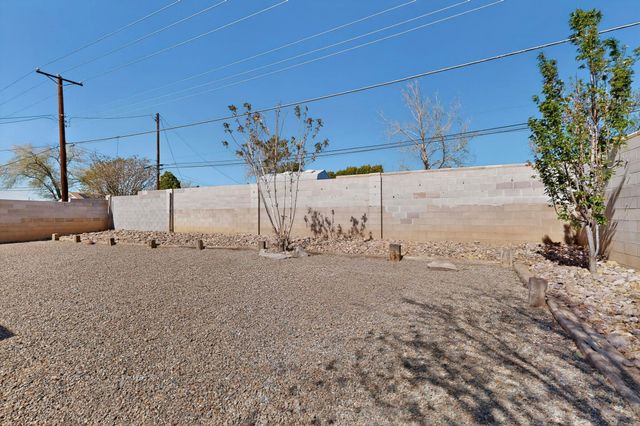 10429 San Jacinto Avenue NE, Albuquerque, NM 87112