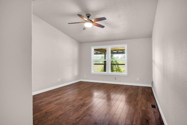 10721 Shenandoah Rd, Plymouth, CA 95669