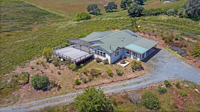 10721 Shenandoah Rd, Plymouth, CA 95669