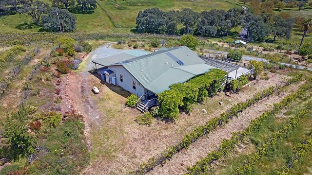 10721 Shenandoah Rd, Plymouth, CA 95669