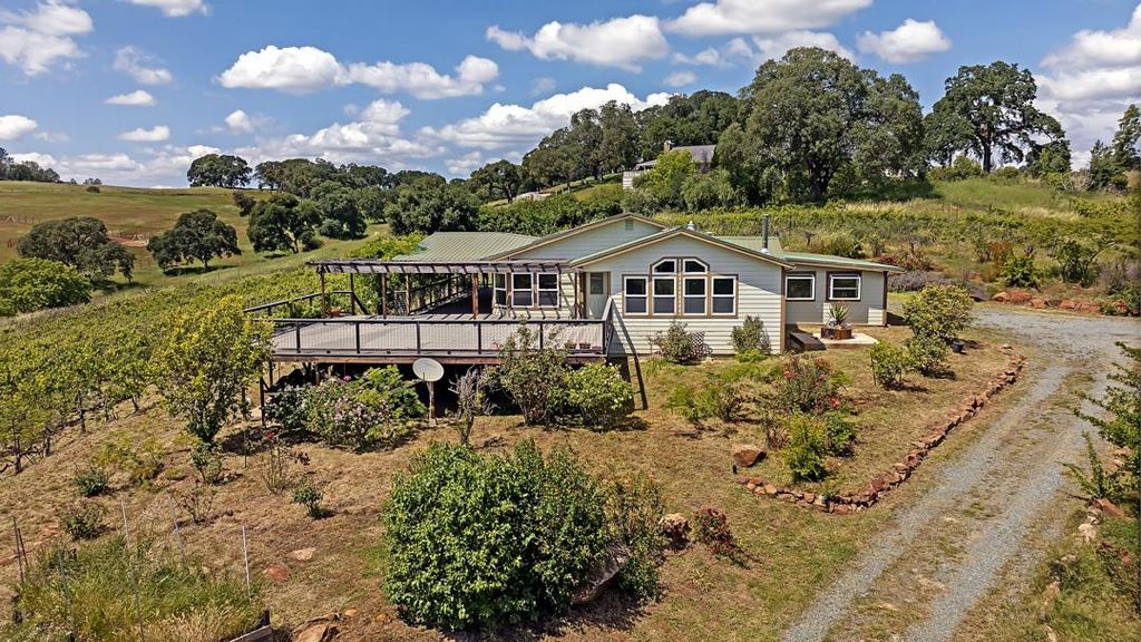 10721 Shenandoah Rd, Plymouth, CA 95669