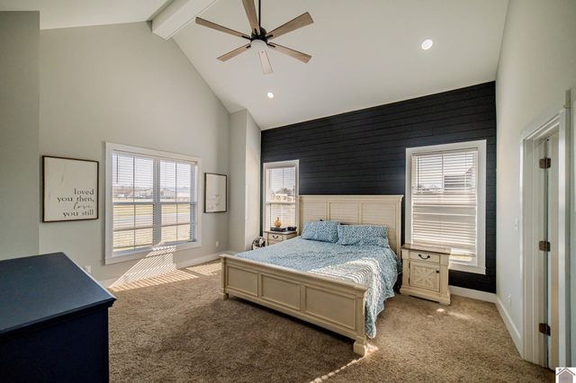 1560 Falcons Ridge Blvd, Paducah, KY 42001