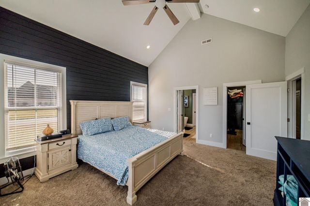 1560 Falcons Ridge Blvd, Paducah, KY 42001