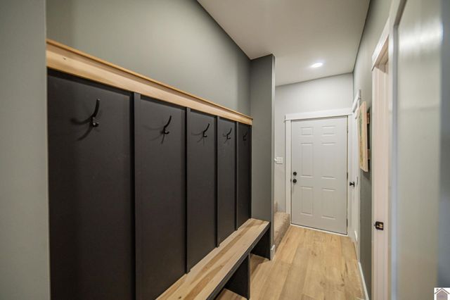 1560 Falcons Ridge Blvd, Paducah, KY 42001