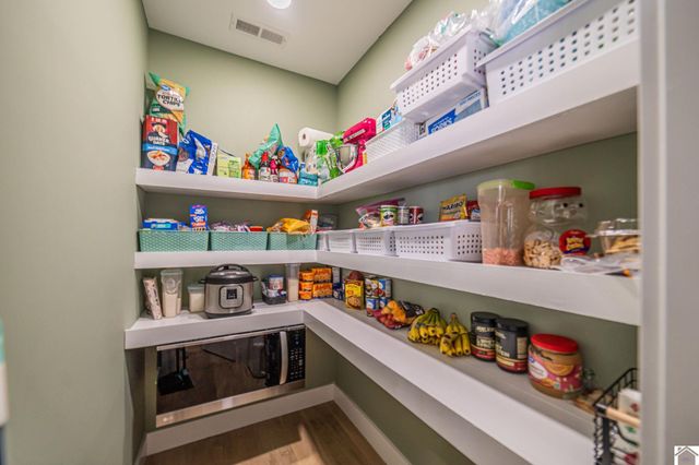 1560 Falcons Ridge Blvd, Paducah, KY 42001