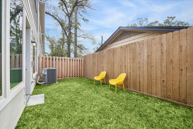 5214 Amber Sunrise Drive, Houston, TX 77018