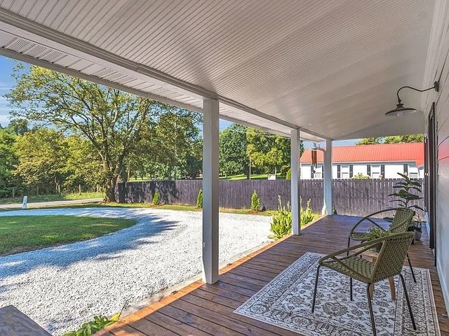 3862 Johnson Hollow Rd, Thompsons Station, TN 37179