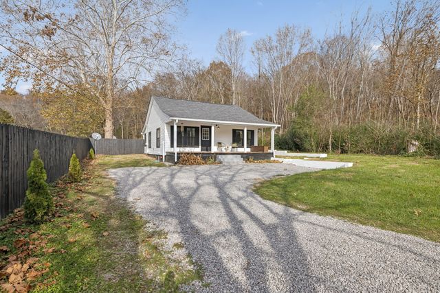 3862 Johnson Hollow Rd, Thompsons Station, TN 37179