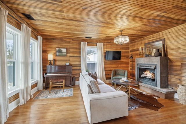 3862 Johnson Hollow Rd, Thompsons Station, TN 37179