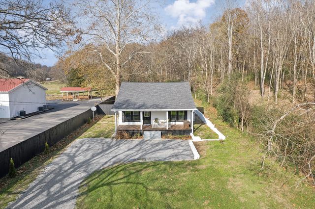 3862 Johnson Hollow Rd, Thompsons Station, TN 37179