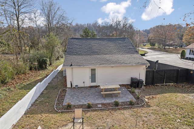 3862 Johnson Hollow Rd, Thompsons Station, TN 37179