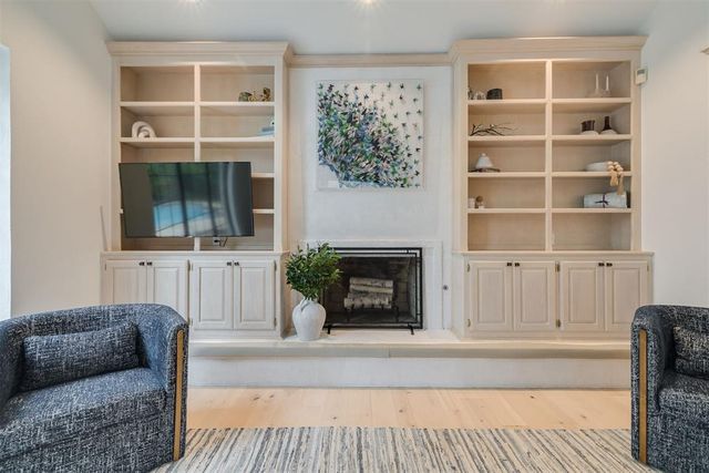 1009 Glenridge Drive, Edmond, OK 73013