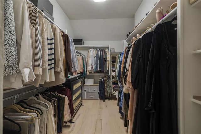 1009 Glenridge Drive, Edmond, OK 73013