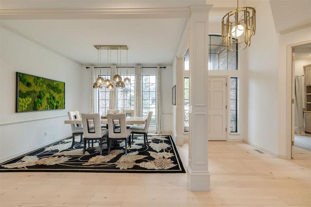 1009 Glenridge Drive, Edmond, OK 73013