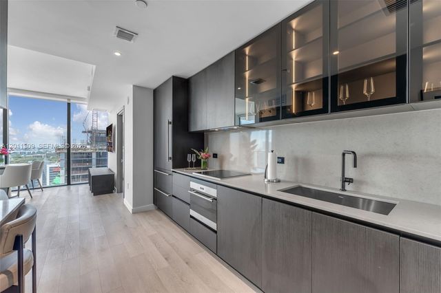 20 NE 11 ST 3410, Miami, FL 33132