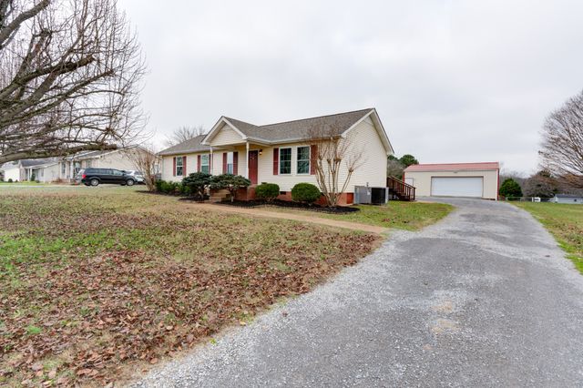 679 Airport Rd, Portland, TN 37148