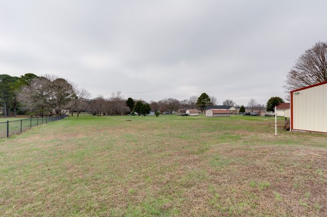 679 Airport Rd, Portland, TN 37148