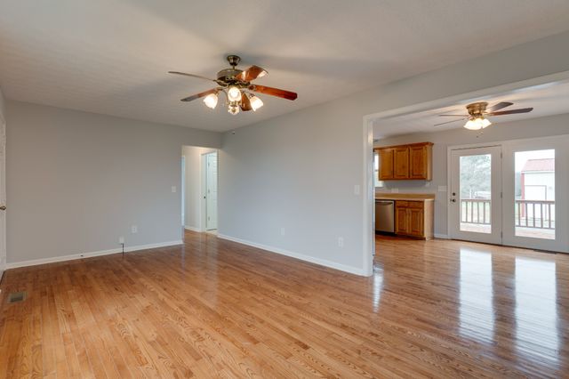 679 Airport Rd, Portland, TN 37148