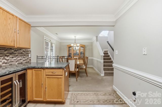 1135 Stonehenge Lane, Charlotte, NC 28216