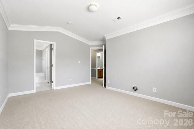 1135 Stonehenge Lane, Charlotte, NC 28216