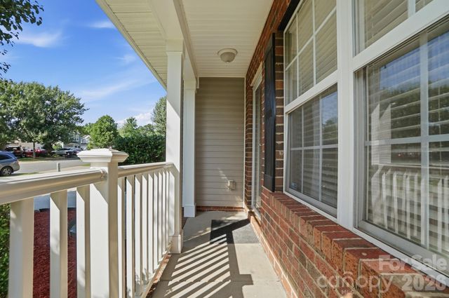 1135 Stonehenge Lane, Charlotte, NC 28216