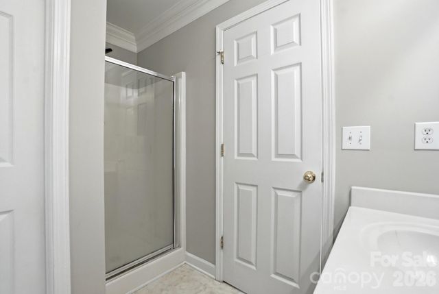 1135 Stonehenge Lane, Charlotte, NC 28216