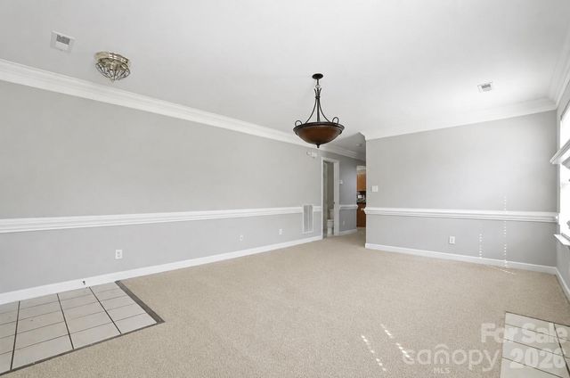 1135 Stonehenge Lane, Charlotte, NC 28216
