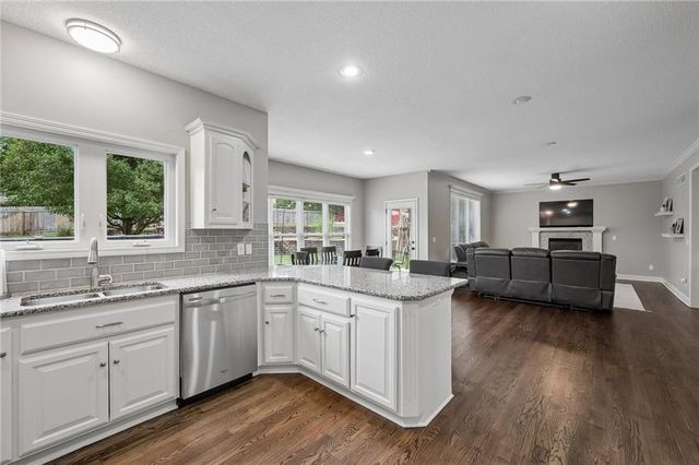 6923 N Colorado Avenue, Kansas City, MO 64119
