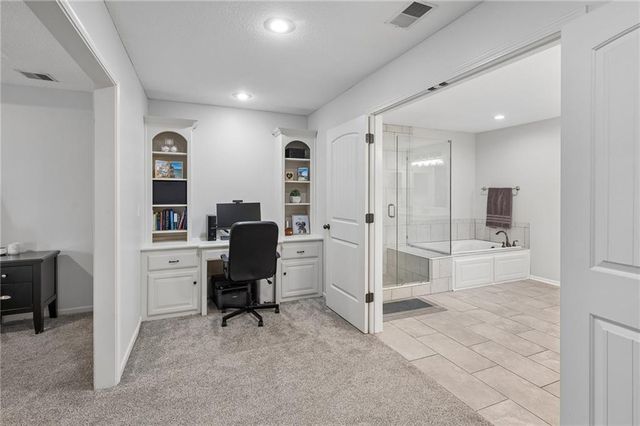 6923 N Colorado Avenue, Kansas City, MO 64119