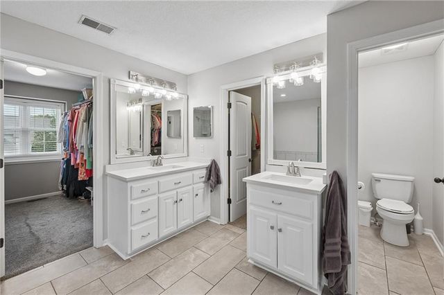 6923 N Colorado Avenue, Kansas City, MO 64119