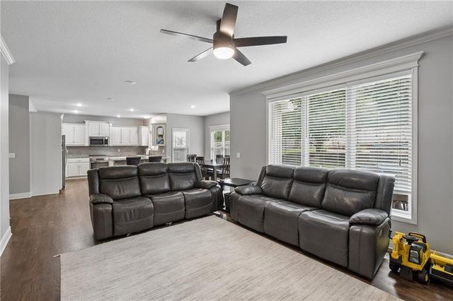 6923 N Colorado Avenue, Kansas City, MO 64119