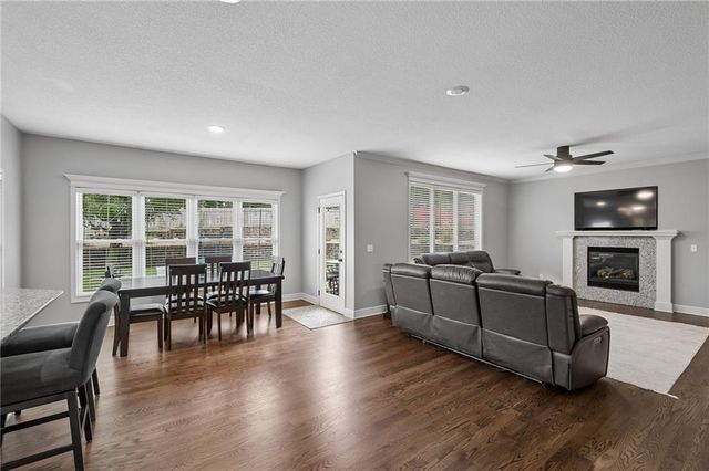 6923 N Colorado Avenue, Kansas City, MO 64119
