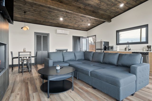 431 Bald Knob Cummings cove roads, Doyle, TN 38559