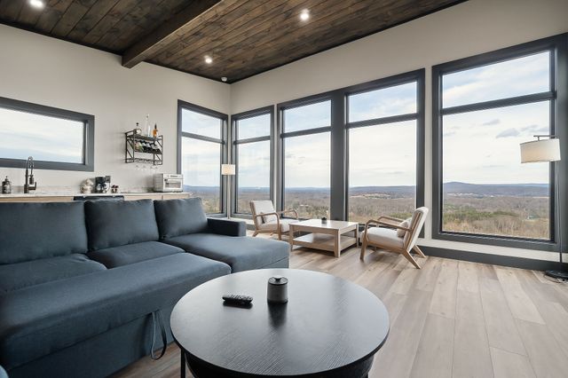 431 Bald Knob Cummings cove roads, Doyle, TN 38559