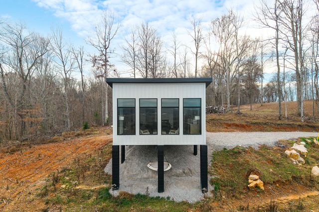 431 Bald Knob Cummings cove roads, Doyle, TN 38559