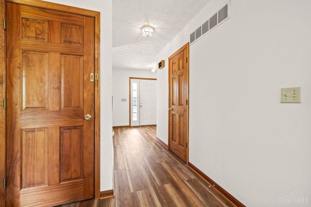 6821 Cincinnati Dayton Road, Liberty Twp, OH 45044