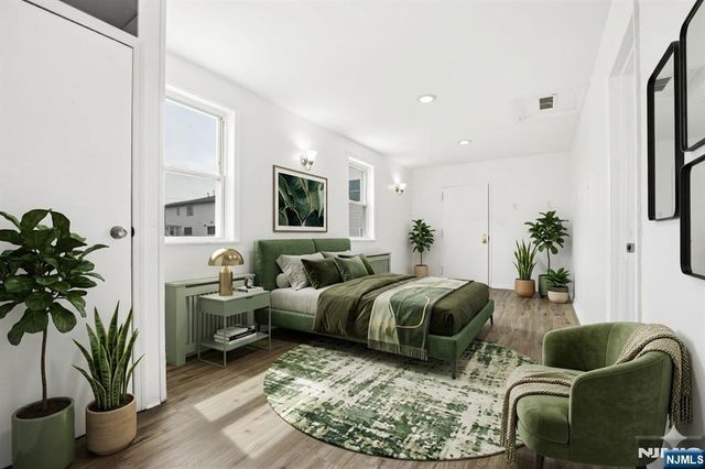 826 7th Street, Secaucus, NJ 07094