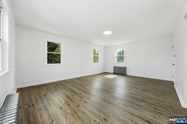 826 7th Street, Secaucus, NJ 07094