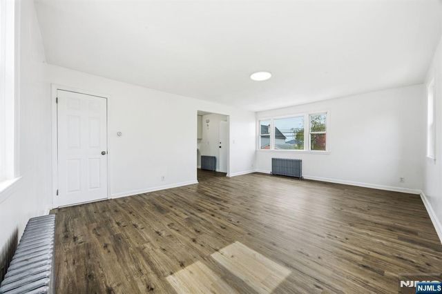 826 7th Street, Secaucus, NJ 07094