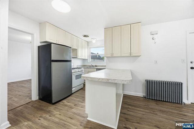 826 7th Street, Secaucus, NJ 07094