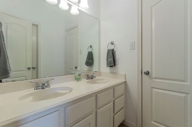 2834 Alcot Lane, Grand Prairie, TX 75052