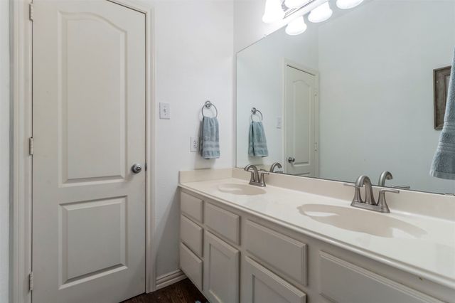 2834 Alcot Lane, Grand Prairie, TX 75052