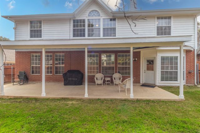 2834 Alcot Lane, Grand Prairie, TX 75052