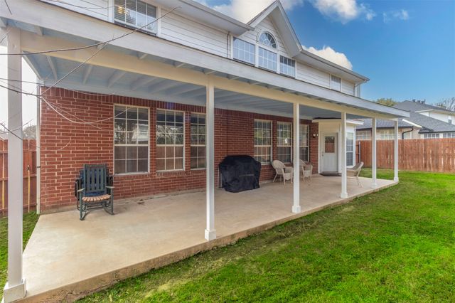 2834 Alcot Lane, Grand Prairie, TX 75052