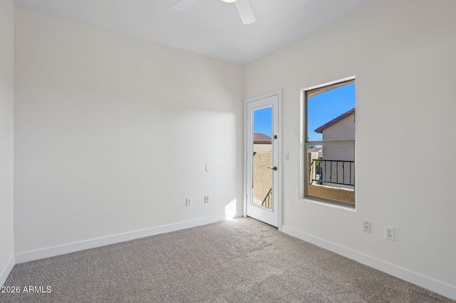 3020 E KINGS Avenue, Phoenix, AZ 85032