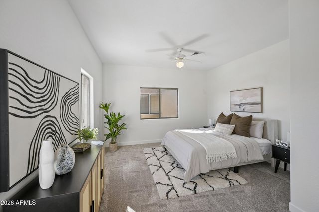3020 E KINGS Avenue, Phoenix, AZ 85032